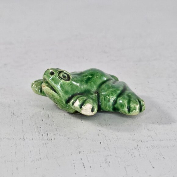 Vintage F Frazao Caldas Frog Miniature Figurine Majolica Pottery *Chipped* - Picture 2 of 8